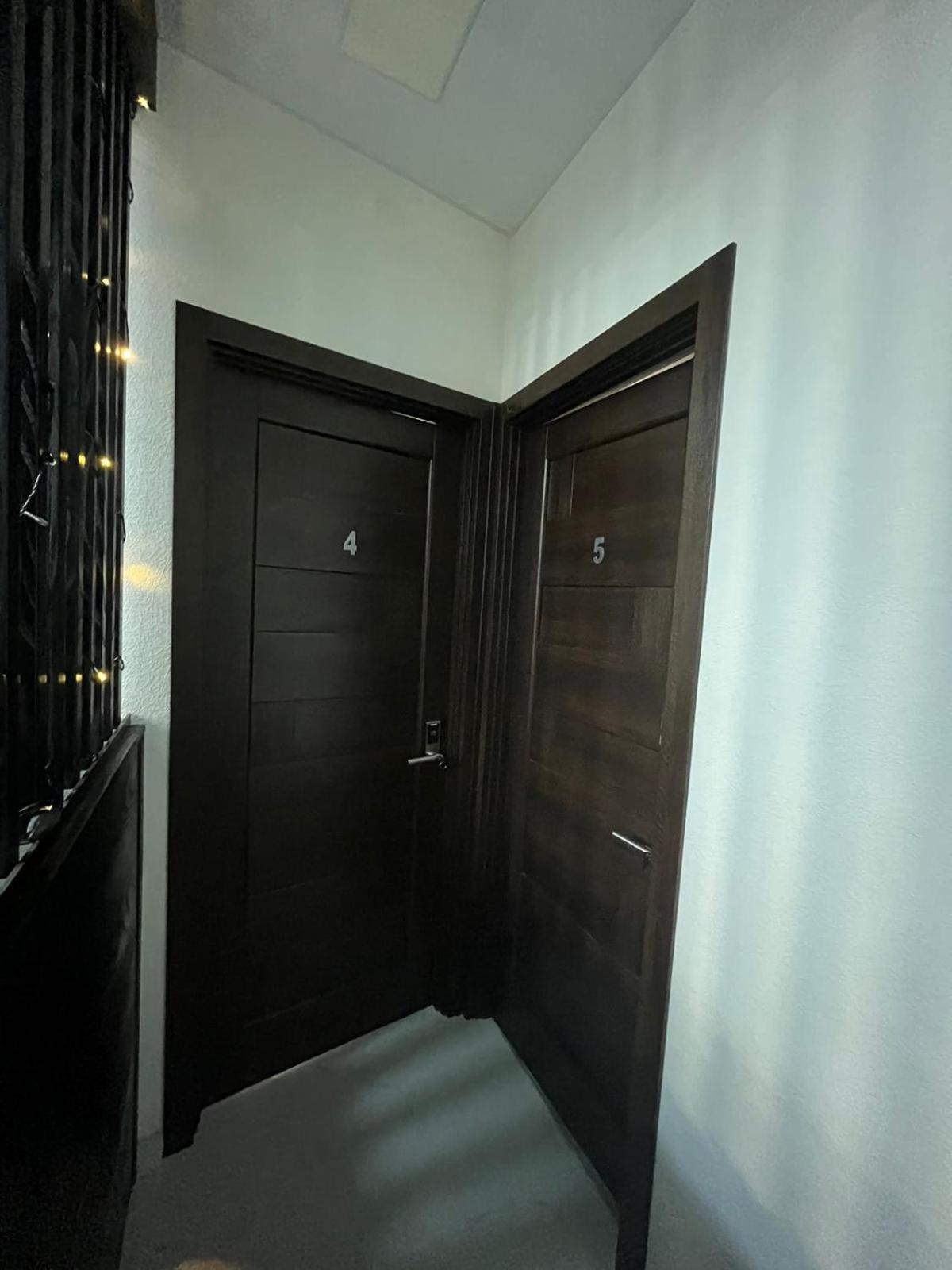 Family Hotel Vere Tower Tbilisi Esterno foto