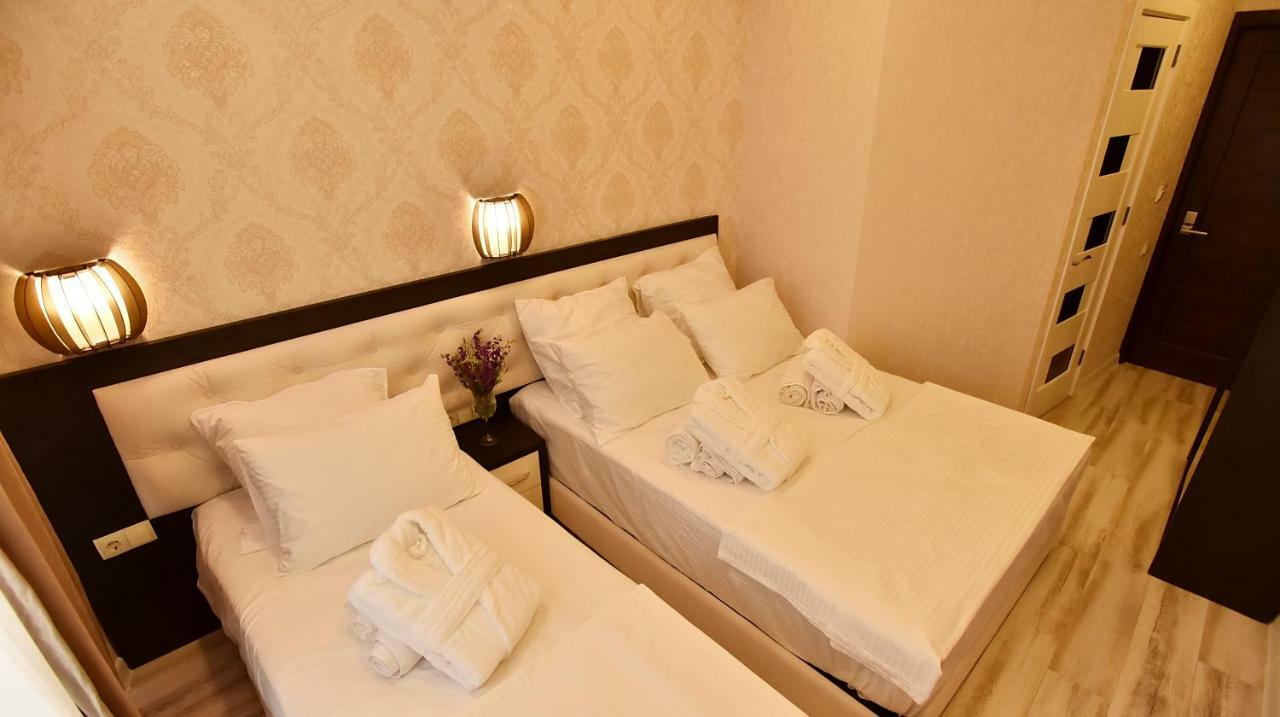 Family Hotel Vere Tower Tbilisi Esterno foto