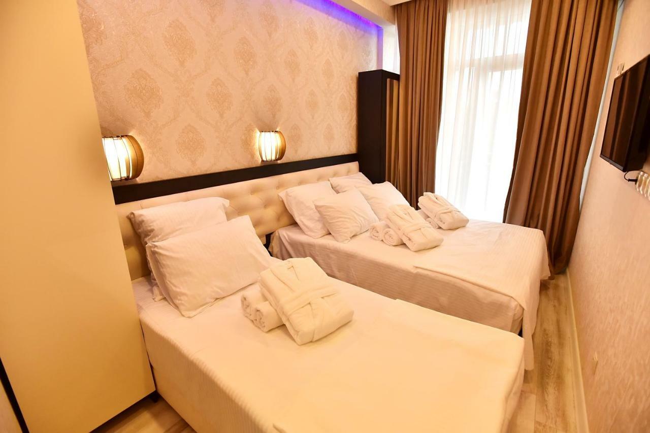 Family Hotel Vere Tower Tbilisi Esterno foto