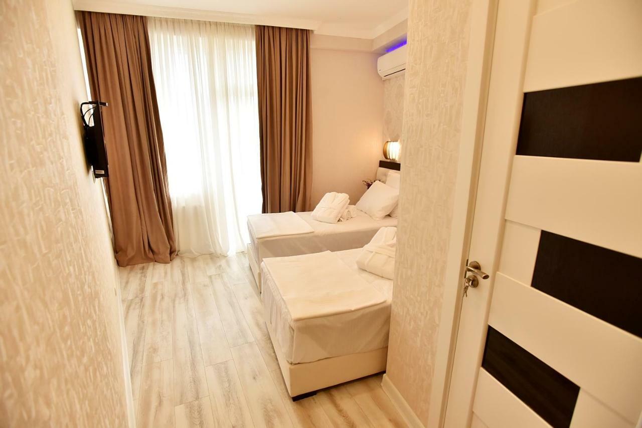 Family Hotel Vere Tower Tbilisi Esterno foto