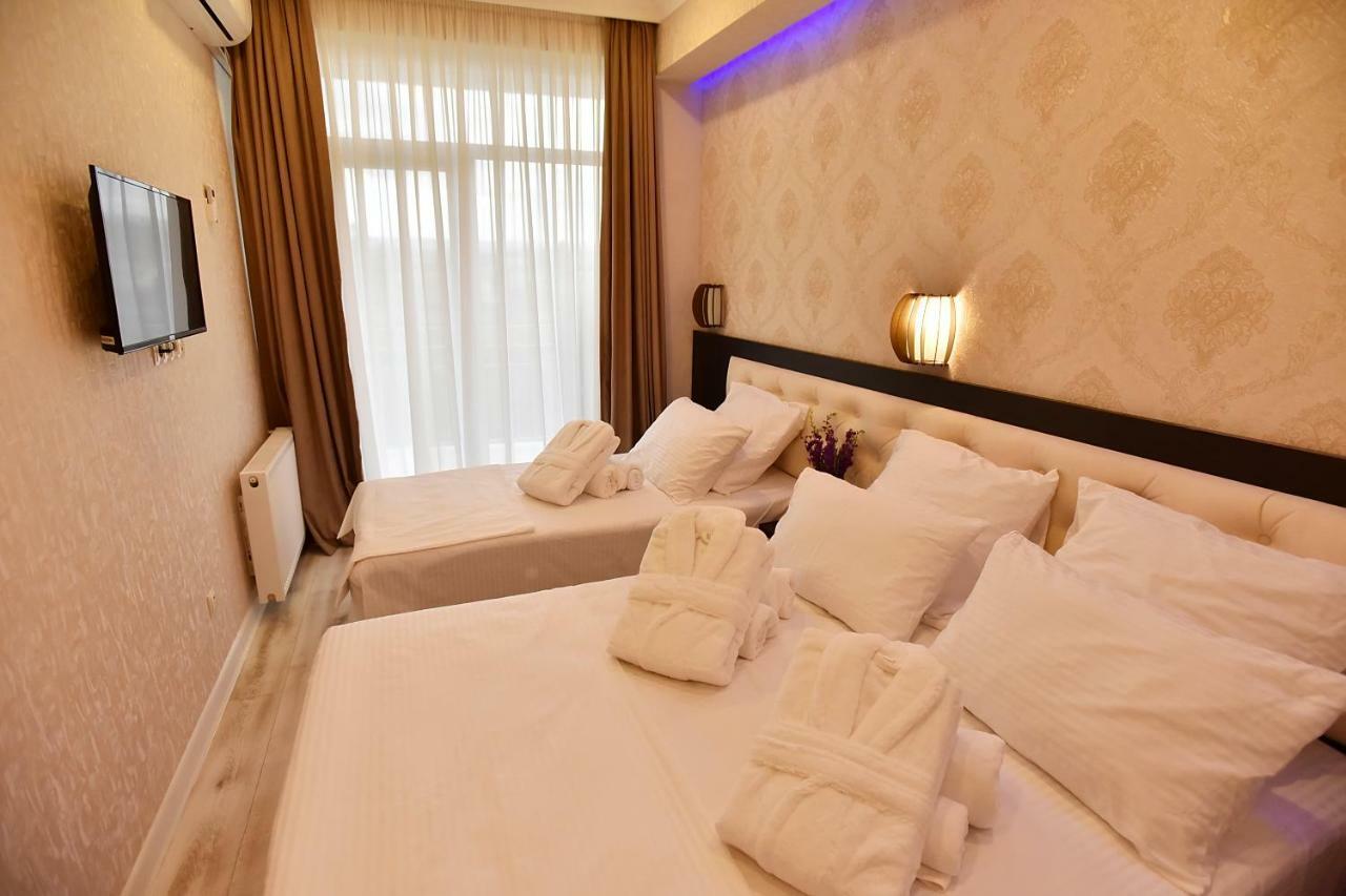 Family Hotel Vere Tower Tbilisi Esterno foto